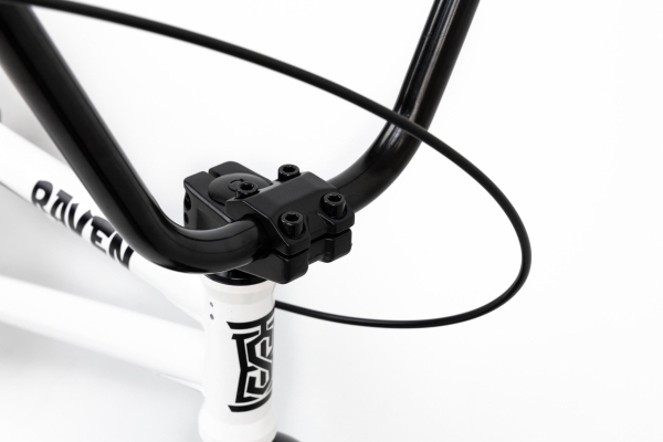 BMX Велосипед TSB Raven 21" (белый)